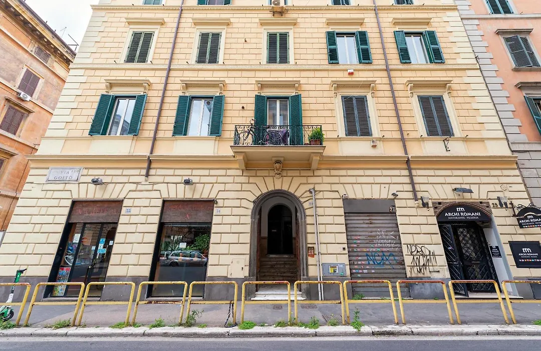 Redseven Rome Apartments-1