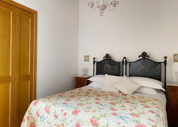 Enchanting Apartment In The Heart Of Rome